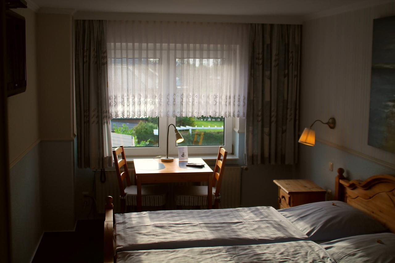 Karstens Gasthof Nordhastedt Dış mekan fotoğraf