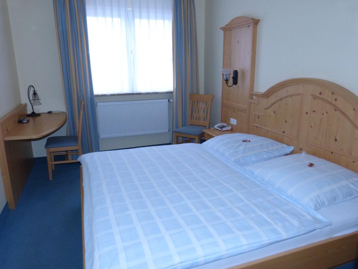 Karstens Gasthof Nordhastedt Dış mekan fotoğraf