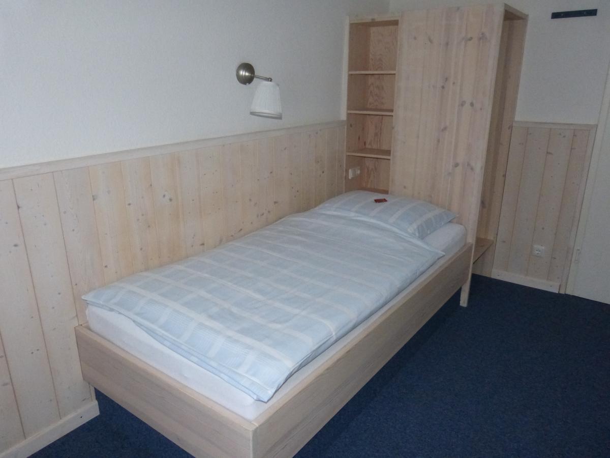 Karstens Gasthof Nordhastedt Dış mekan fotoğraf